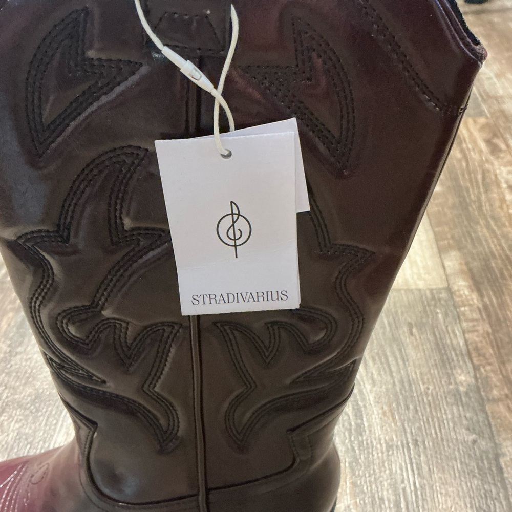 stradivarius Women's Dark Burgandy Brown Western Embroidered Boots Size 7.5 - Picture 15 of 16